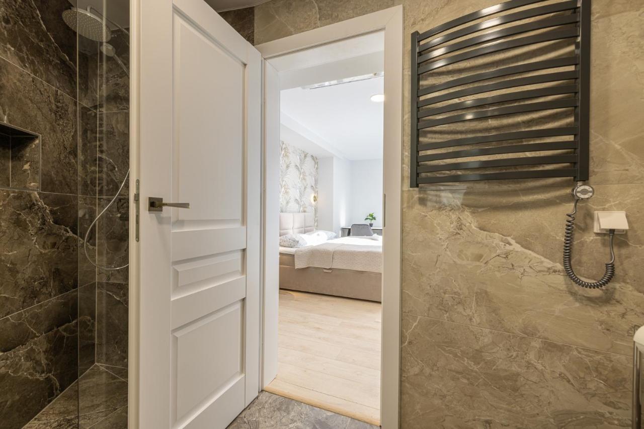 Dharma Stay Apartamentai Su Terasa Ir Vaizdu I Miesta Тельше Екстер'єр фото