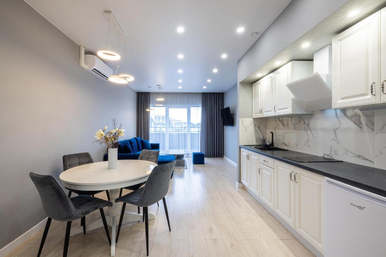Dharma Stay Apartamentai Su Terasa Ir Vaizdu I Miesta Тельше Екстер'єр фото